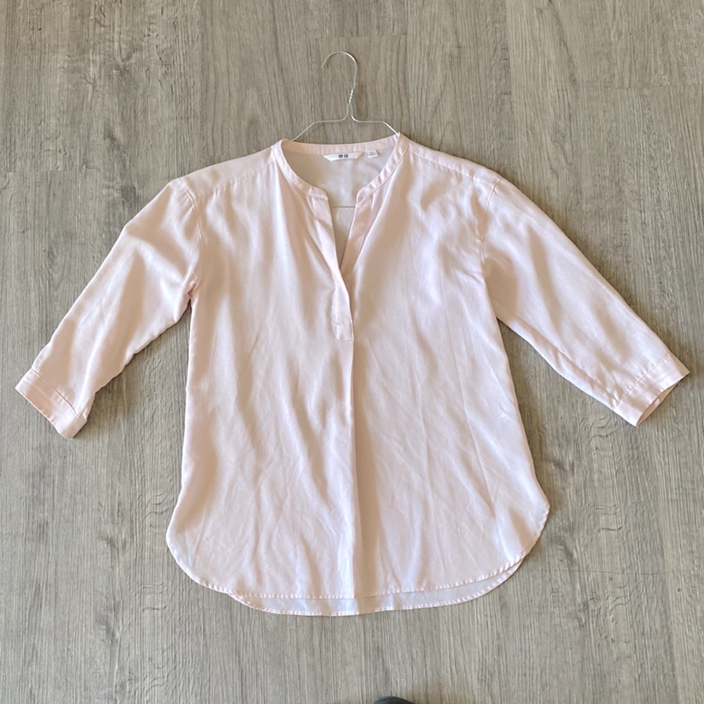 Uniqlo Light Pink 3/4 Sleeve Blouse